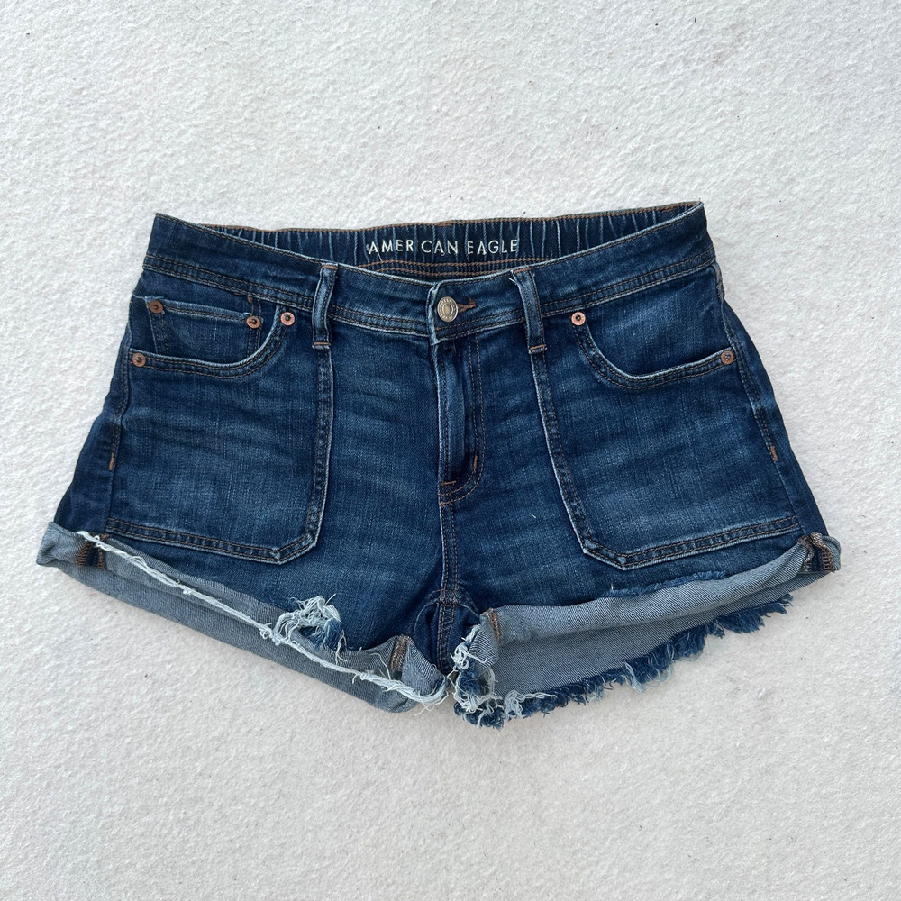 American Eagle Easy Shortie Jean Short Women's 2 Blue Stretchy Mid Rise Cuffed